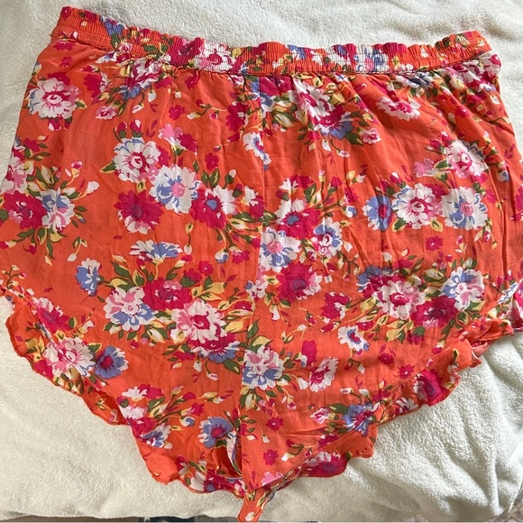 Spell and the Gypsy collective revolver shorts size medium runs large - Picture 8 of 13